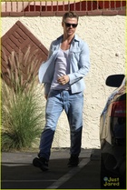 Derek Hough : derek-hough-1415733777.jpg