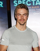 Derek Hough : derek-hough-1431798508.jpg