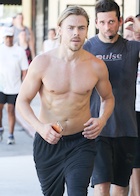 Derek Hough : derek-hough-1468517129.jpg