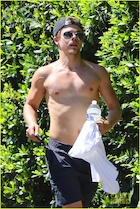 Derek Hough : derek-hough-1474405611.jpg