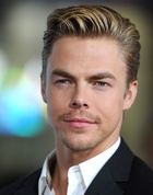 Derek Hough : derek-hough-1526151308.jpg