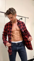 Derek Hough in General Pictures, Uploaded by: Guest