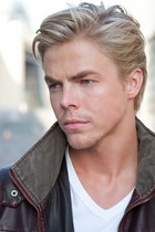 Derek Hough : derekhough_1281565702.jpg