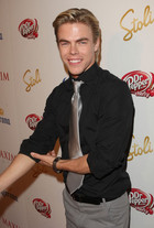 Derek Hough : derekhough_1281571894.jpg