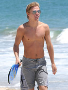 Derek Hough : derekhough_1285180539.jpg