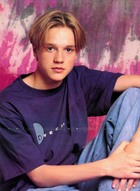 Devon Sawa : DEV-095.JPG