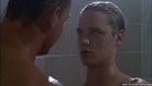 Devon Sawa : cap086.jpg