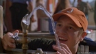 Devon Sawa : cap172.jpg