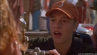 Devon Sawa : cap179.jpg