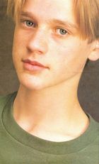 Devon Sawa : ds1064.jpg