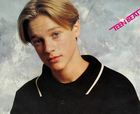 Devon Sawa : ds803.jpg