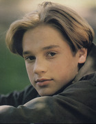 Devon Sawa : hc-dev11.jpg