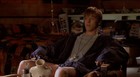 Devon Sawa : normal_hands099.jpg