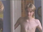 Devon Sawa : wamer007.jpg