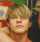 Dougie Poynter : TI4U_u1145294437.jpg