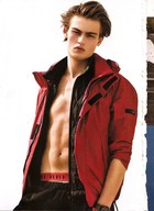 Douglas Booth : douglas-booth-1370794933.jpg