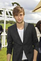 Douglas Booth : douglas-booth-1370795026.jpg