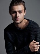 Douglas Booth : douglas-booth-1377885591.jpg