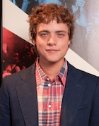Douglas Smith : douglas-smith-1521969965.jpg Douglas Smith : douglas-smith-1521969965.jpg