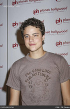 Douglas Smith : douglas_smith_1233065223.jpg