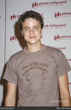 Douglas Smith : douglas_smith_1233065230.jpg