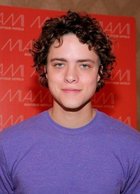 Douglas Smith : douglas_smith_1233093668.jpg