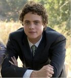 Douglas Smith : douglas_smith_1233093687.jpg