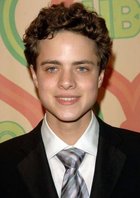 Douglas Smith : douglas_smith_1233093717.jpg