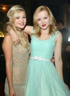 Dove Cameron : TI4U1382902023.jpg