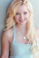 Dove Cameron : dove-cameron-1382901973.jpg