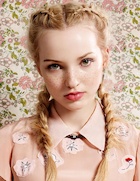 Dove Cameron : dove-cameron-1444970059.jpg