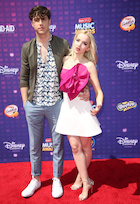 Dove Cameron : dove-cameron-1463711015.jpg