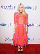 Dove Cameron : dove-cameron-1529965111.jpg