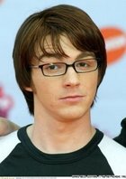 Drake Bell : TI4U_u1151618561.jpg