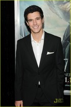 Drew Roy : drewroy_1290175778.jpg