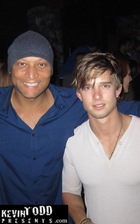 Drew Van Acker : drewvanacker_1305395083.jpg