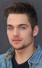 Dylan Sprayberry : dylan-sprayberry-1465332545.jpg