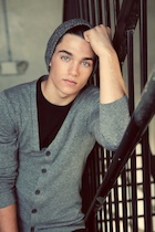 Dylan Sprayberry : dylan-sprayberry-1465346179.jpg