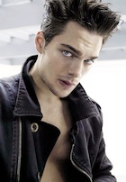 Dylan Sprayberry : dylan-sprayberry-1493698189.jpg