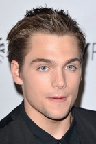 Dylan Sprayberry : dylan-sprayberry-1568582274.jpg