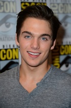 Dylan Sprayberry : dylan-sprayberry-1568582326.jpg