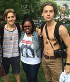 Dylan Sprouse : TI4U1400955244.jpg