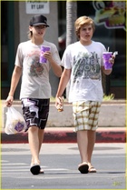 Dylan Sprouse : TI4U1411243133.jpg
