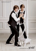 Dylan Sprouse : TI4U_u1299178726.jpg