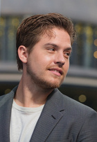 Dylan Sprouse : dylan-sprouse-1682792222.jpg