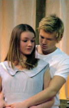 Edward Speleers : TI4U_u1139590878.jpg