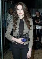 Elizabeth Gillies : elizabeth-gillies-1335416582.jpg