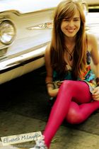 Elizabeth McLaughlin : elizabethmclaughlin_1235497830.jpg