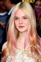 Elle Fanning : elle-fanning-1406220693.jpg