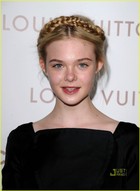 Elle Fanning : elle_fanning_1293335565.jpg